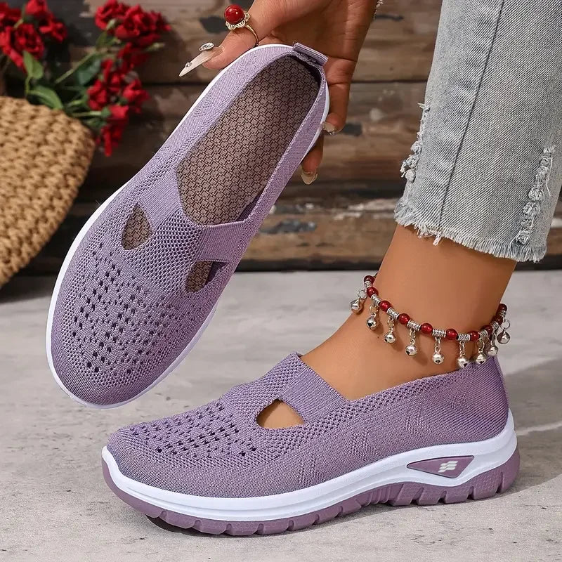 Women's casual sports shoes